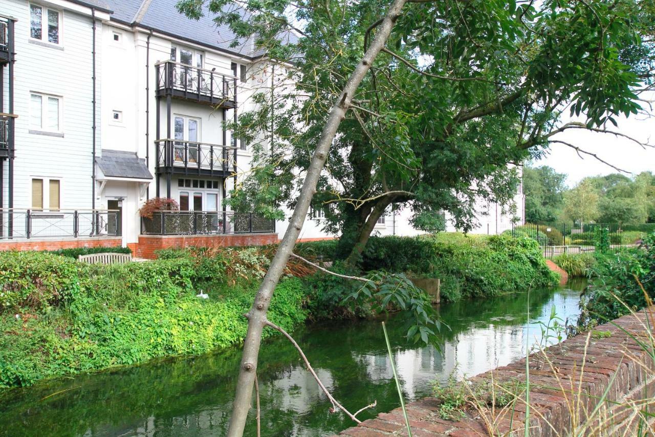 Riverside Channel5 "Holidays Homes In The Sun" Featured Central Canterbury Cottage With Free Parking Zewnętrze zdjęcie